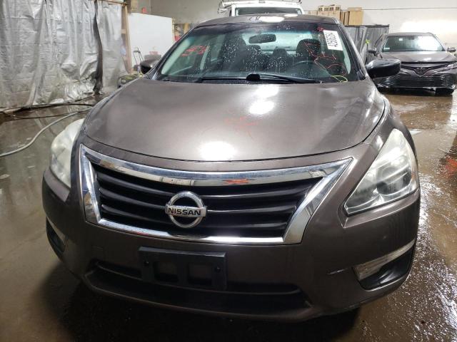 2014 Nissan Altima VIN 1N4AL3AP9EN220469 Copart auction photo, rear end damage thumbnail 5
