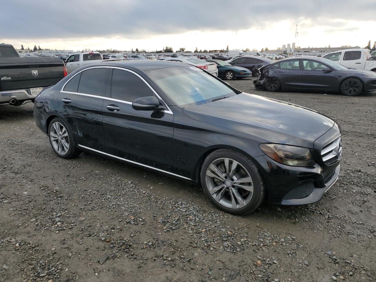 2016 Mercedes-Benz C-klasse VIN 55SWF4JB5GU172616 Copart auction photo, minor dent/scratches damage thumbnail 4
