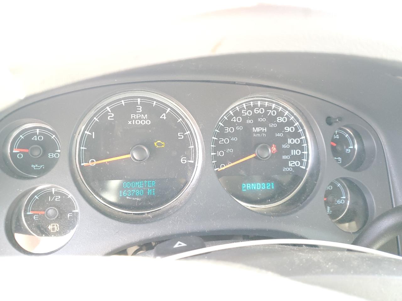 2008 Chevrolet Suburban VIN 3GNFK16308G110492 Copart auction photo, mechanical damage thumbnail 9