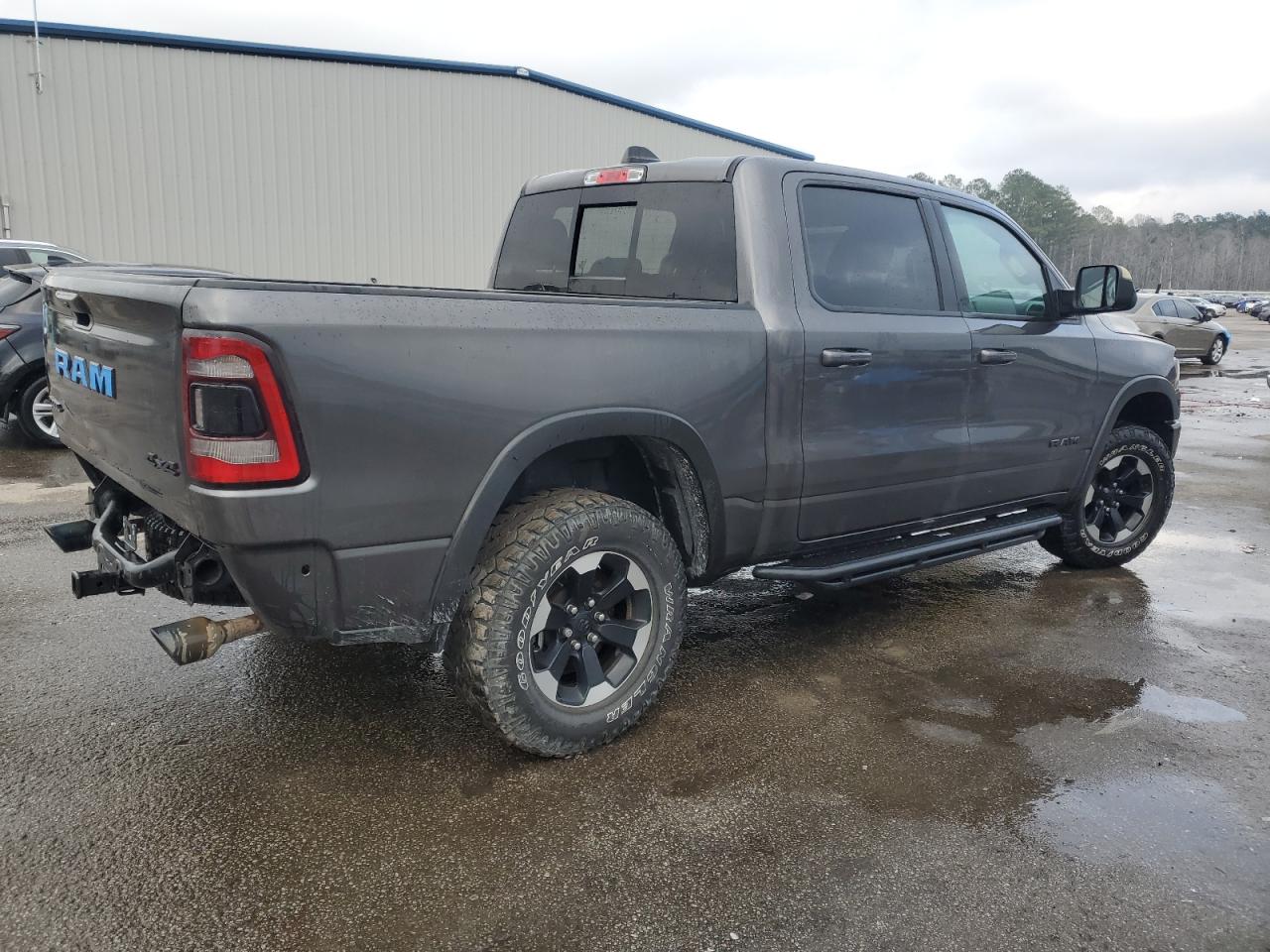 2021 RAM 1500 VIN 1C6SRFLTXMN760802 Copart auction photo, side / front end damage thumbnail 3