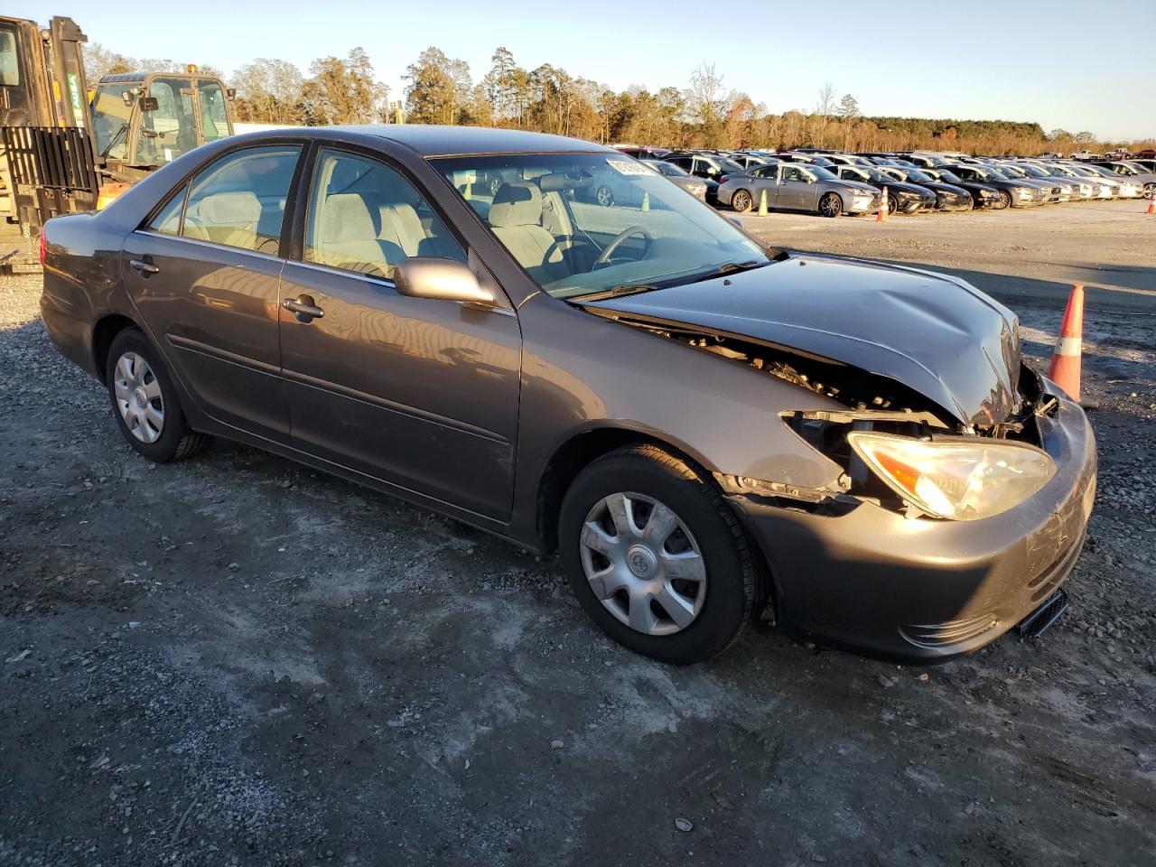 2002 Toyota Camry VIN 4T1BE32K62U580517 Copart auction photo, front end damage thumbnail 4