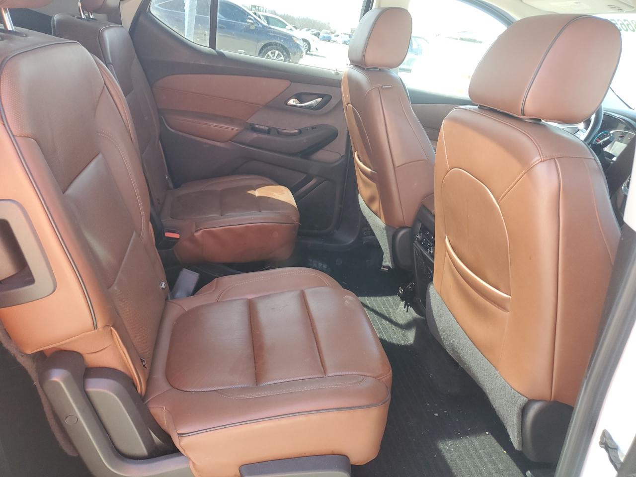 2018 Chevrolet Traverse VIN 1GNEVKKW8JJ165186 Copart auction photo, side damage thumbnail 11