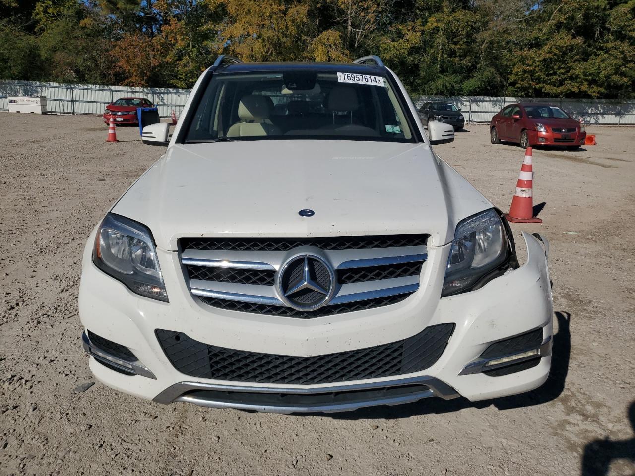 2015 Mercedes-Benz GLK-klasse VIN WDCGG5HB1FG414511 Copart auction photo, front end damage thumbnail 5