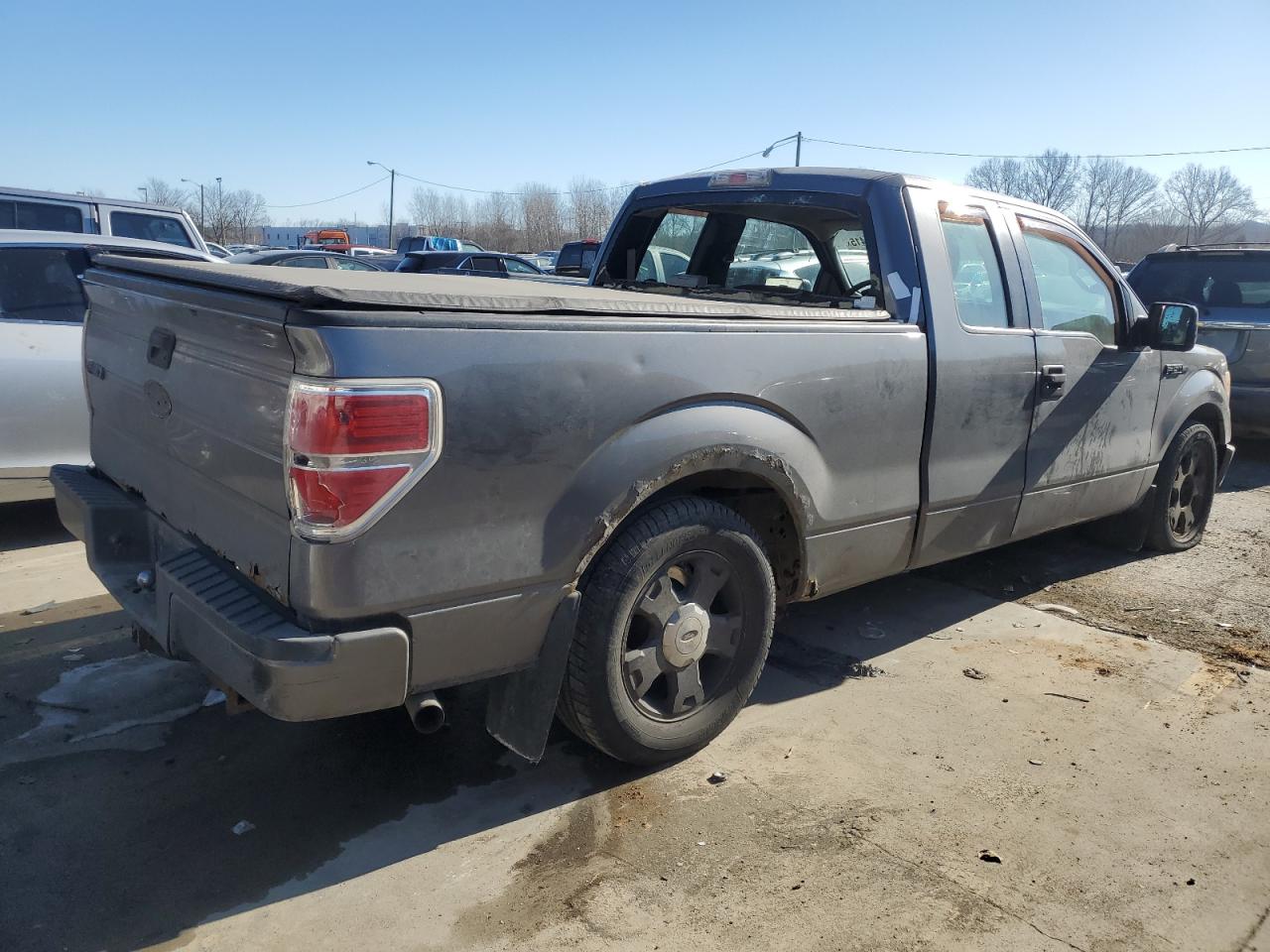 2010 Ford F-150 VIN 1FTEX1CW5AFC76521 Copart auction photo, minor dent/scratches / undercarriage damage thumbnail 3