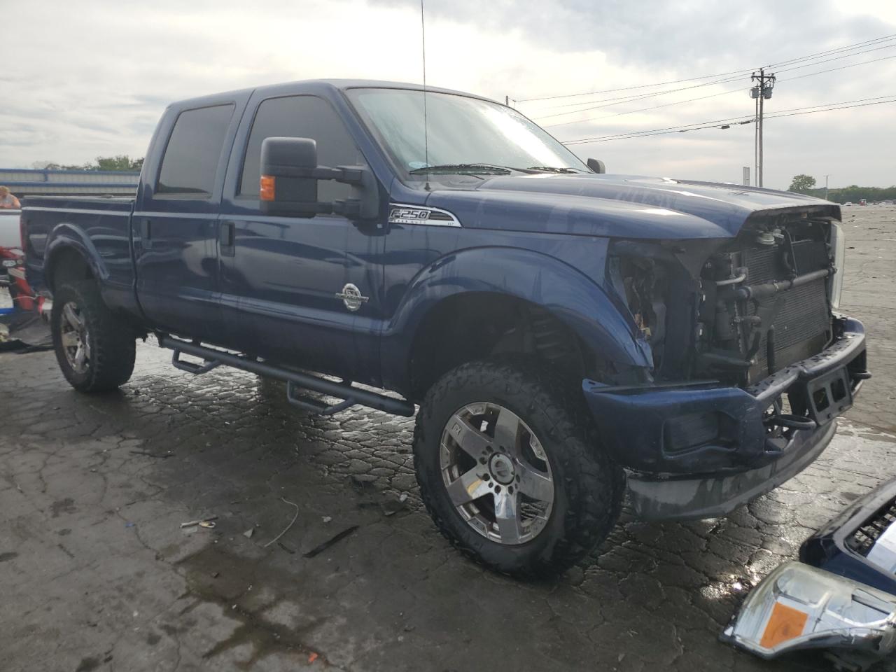 2011 Ford F250 VIN 1FT7W2BTXBEC44549 Copart auction photo, front end / minor dent/scratches damage thumbnail 4