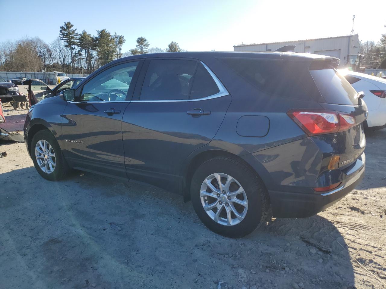 2019 Chevrolet Equinox VIN 3GNAXUEV9KL279232 Copart auction photo, front end damage thumbnail 2