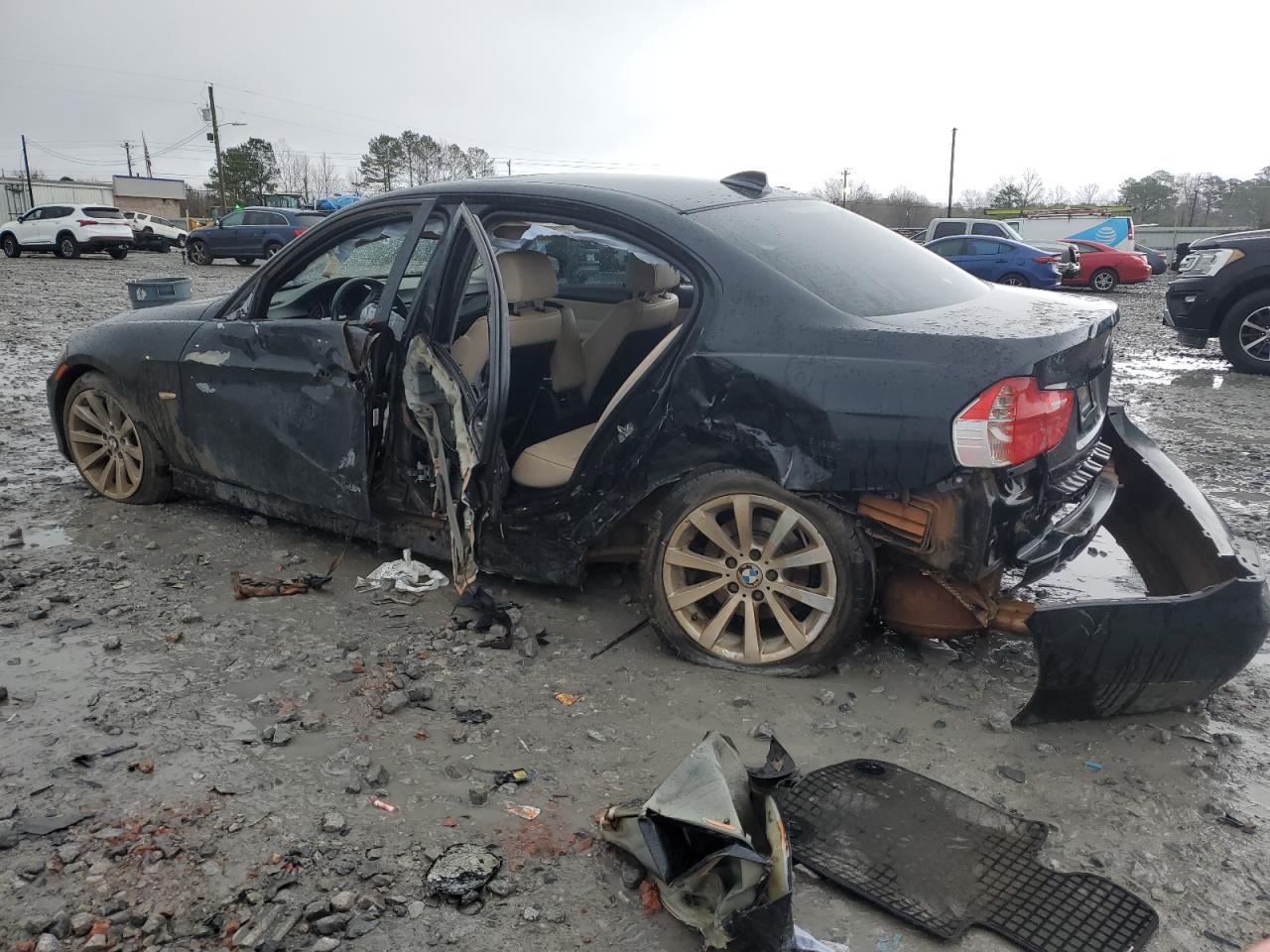 2011 BMW 3er VIN WBAPH7C55BE851690 Copart auction photo, side / rear end damage thumbnail 2