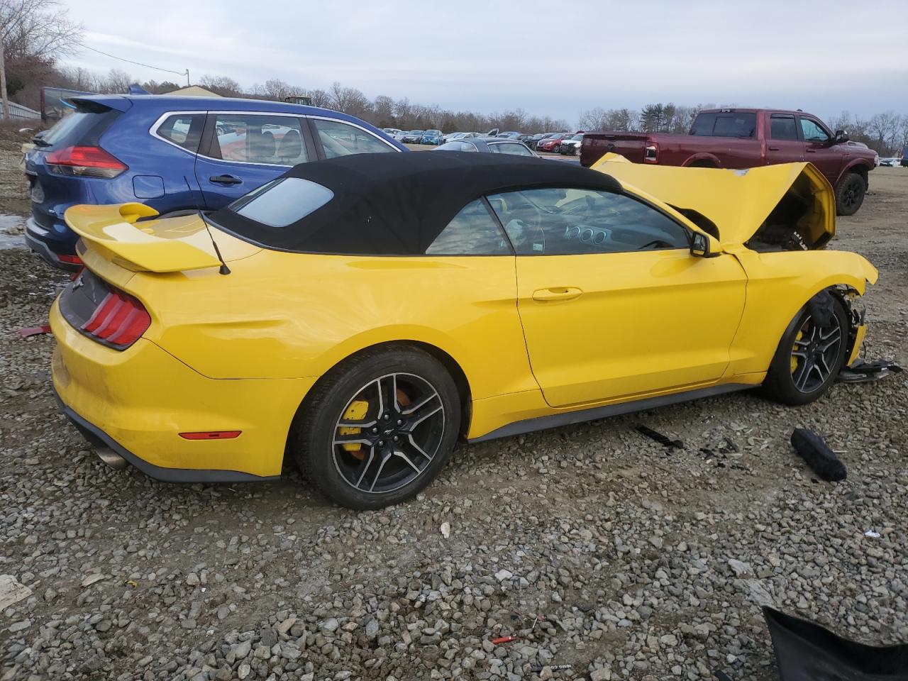 2018 Ford Mustang VIN 1FATP8UH4J5118019 Copart auction photo, front end damage thumbnail 3