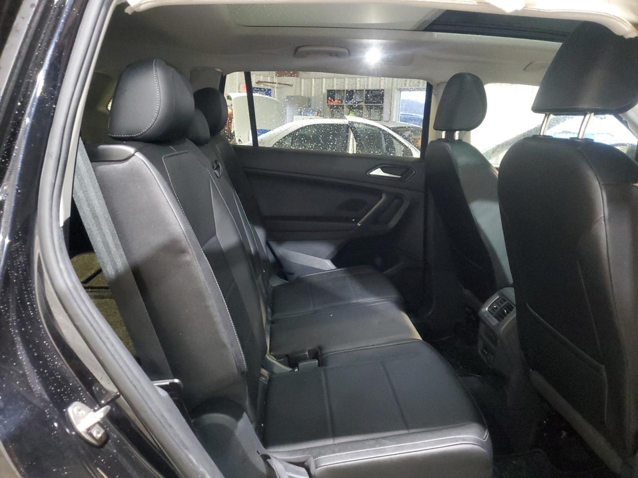2018 Volkswagen Tiguan VIN 3VV2B7AXXJM146056 Copart auction photo, rear end damage thumbnail 11