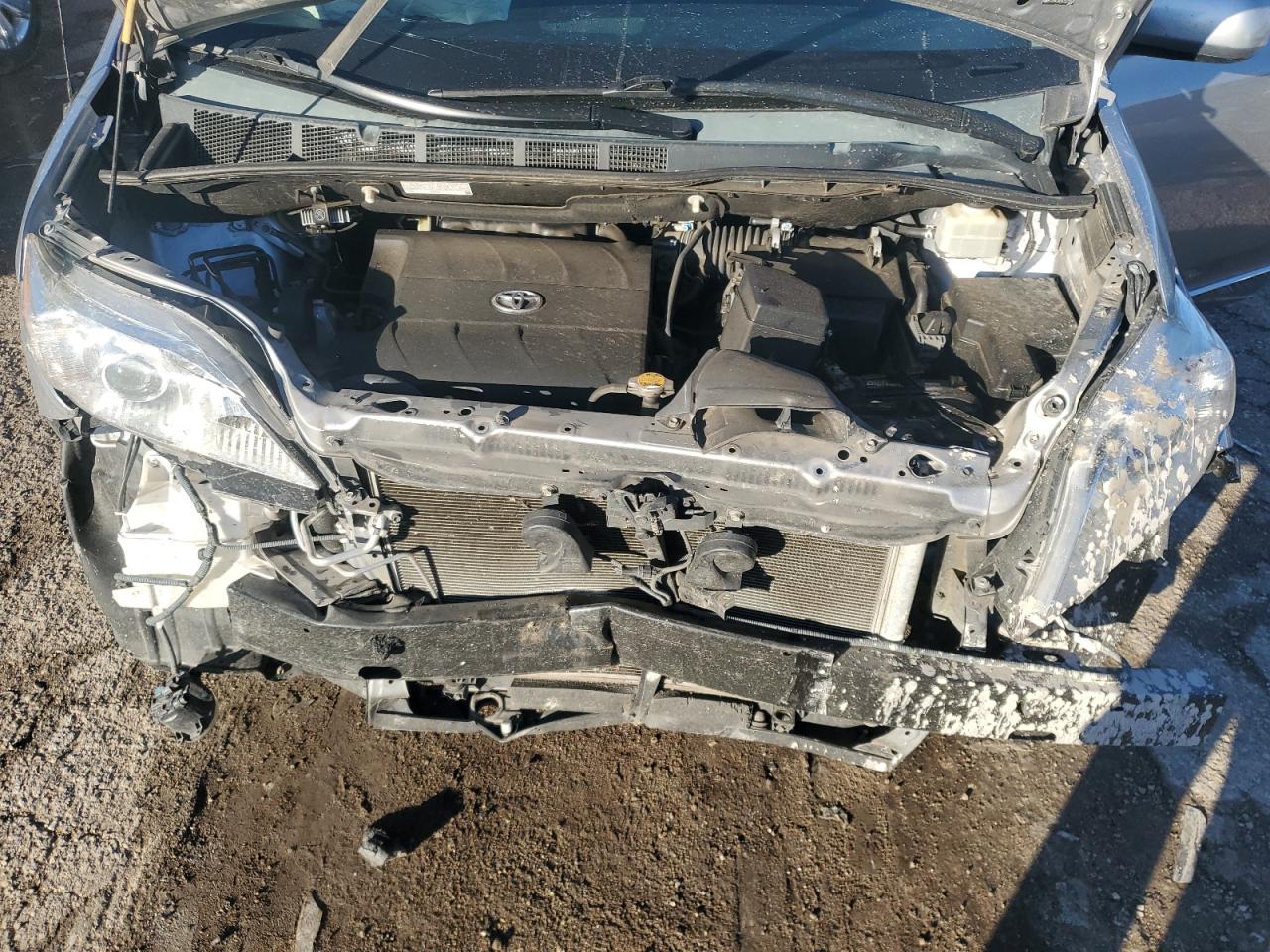 2012 Toyota Sienna VIN 5TDYK3DC8CS272008 Copart auction photo, front end damage thumbnail 12