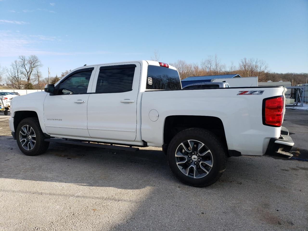 2017 Chevrolet Silverado VIN 3GCUKREC9HG418535 Copart auction photo, frame damage damage thumbnail 2