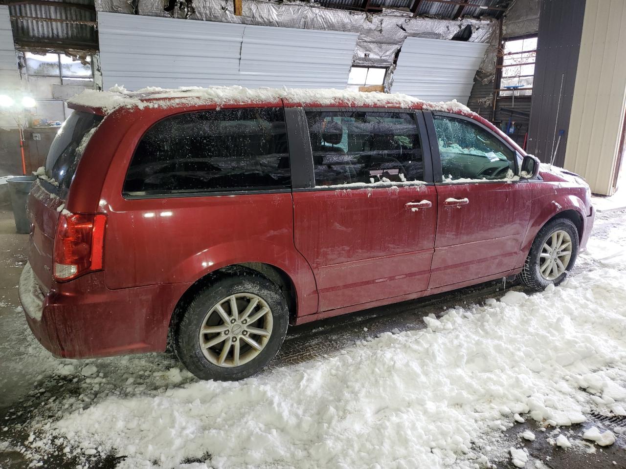 2015 Dodge Caravan VIN 2C4RDGCG8FR668091 Copart auction photo, front end / side damage thumbnail 3