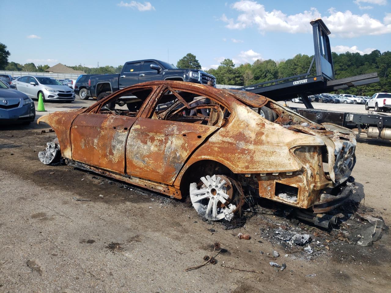2017 BMW 3er VIN WBA8B9G56HU09229 Copart auction photo, burn damage thumbnail 2