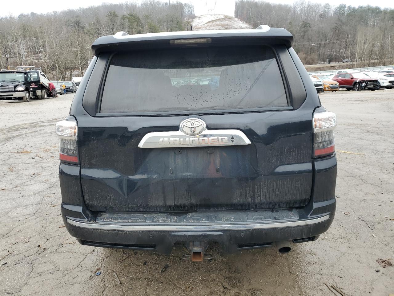 2018 Toyota 4Runner VIN JTEBU5JRXJ5574032 Copart auction photo, front end / rear end damage thumbnail 6