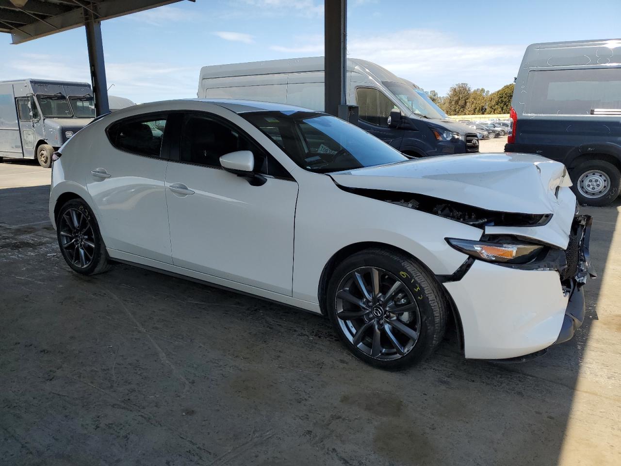 2020 Mazda 3 VIN JM1BPALM8L1161025 Copart auction photo, front end / undercarriage damage thumbnail 4