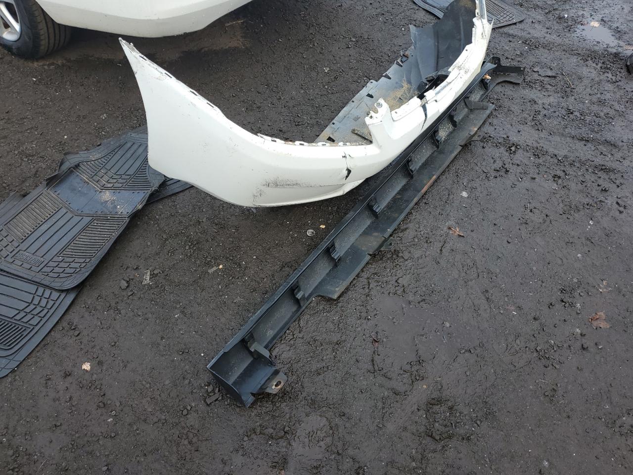 2005 Honda Accord VIN 1HGCM56495A164830 Copart auction photo, front end / minor dent/scratches damage thumbnail 12