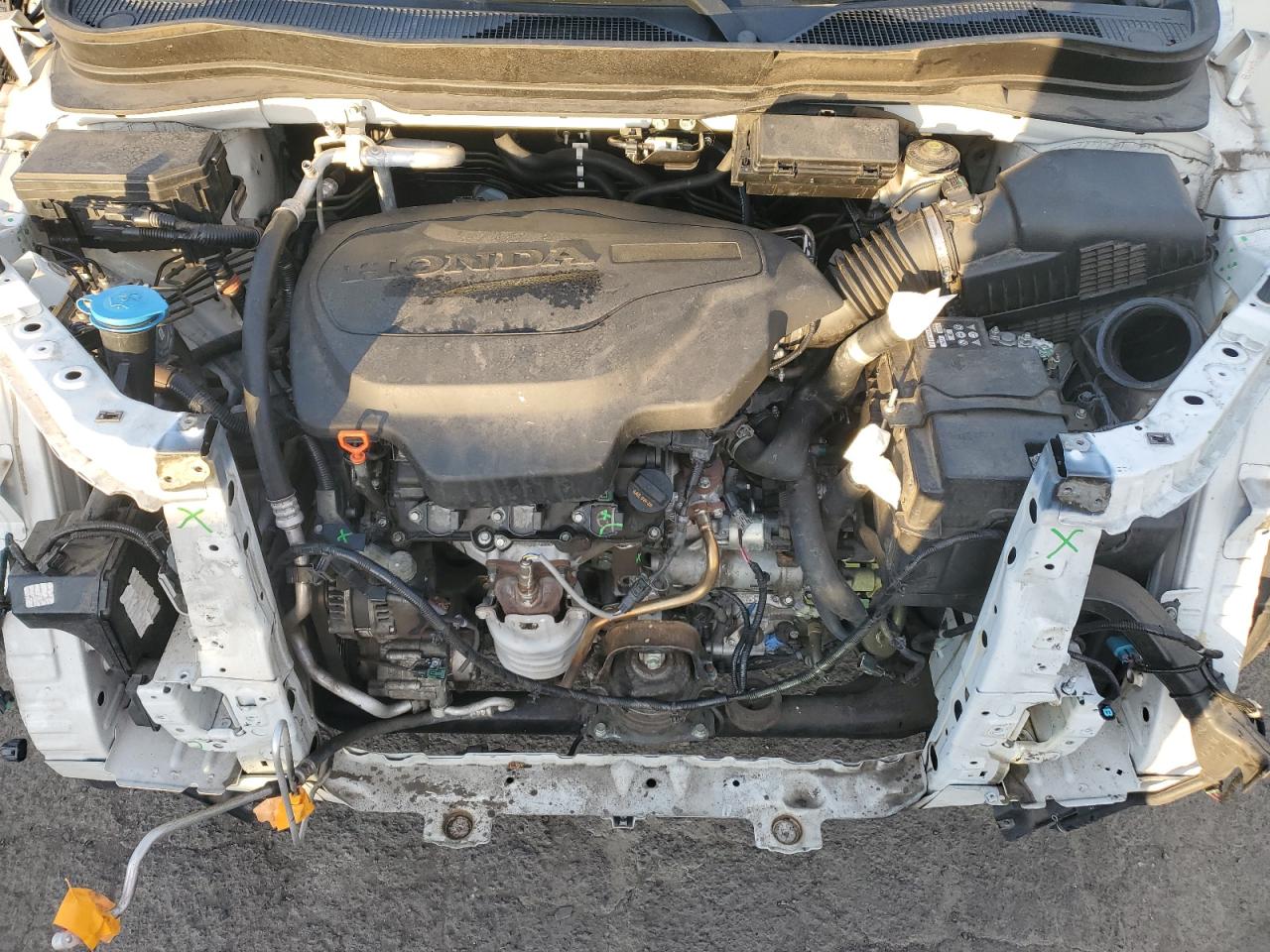 2018 Honda Pilot VIN 5FNYF6H74JB011043 Copart auction photo, front end / side damage thumbnail 12