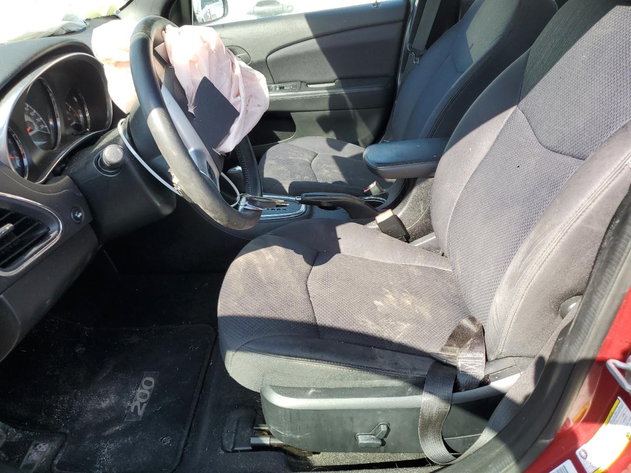 2013 Chrysler 200 VIN 1C3CCBBB1DN723061 Copart auction photo, front end / minor dent/scratches damage thumbnail 7