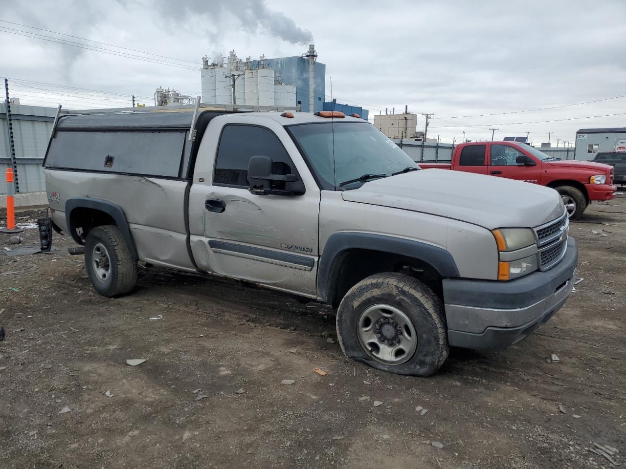 2005 Chevrolet Silverado VIN 1GCHK24UX5E179647 Copart auction photo, rear end damage thumbnail 4