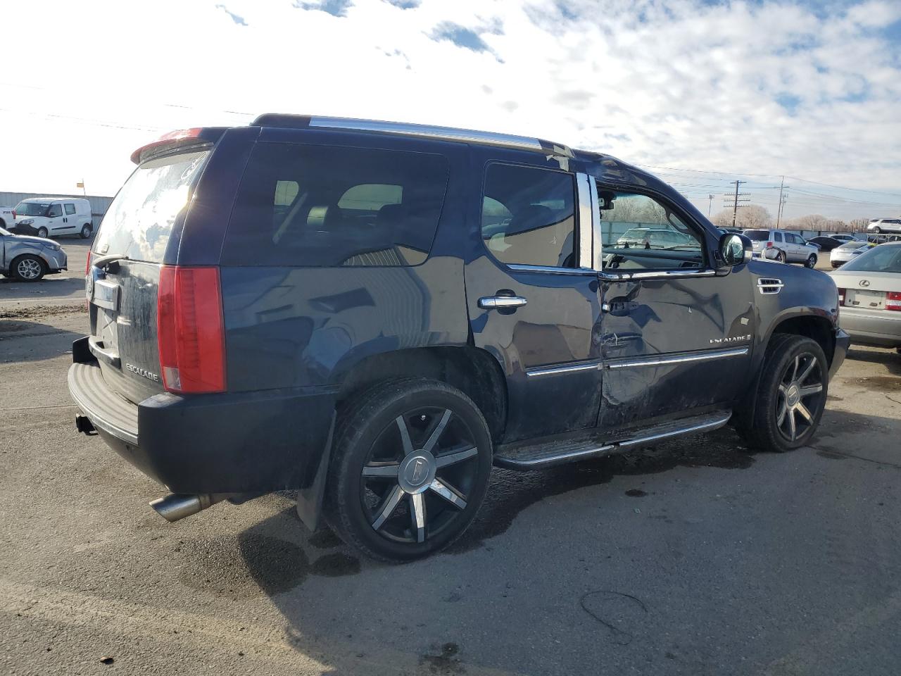 2008 Cadillac Escalade VIN 1GYFK63808R173981 Copart auction photo, side / front end damage thumbnail 3