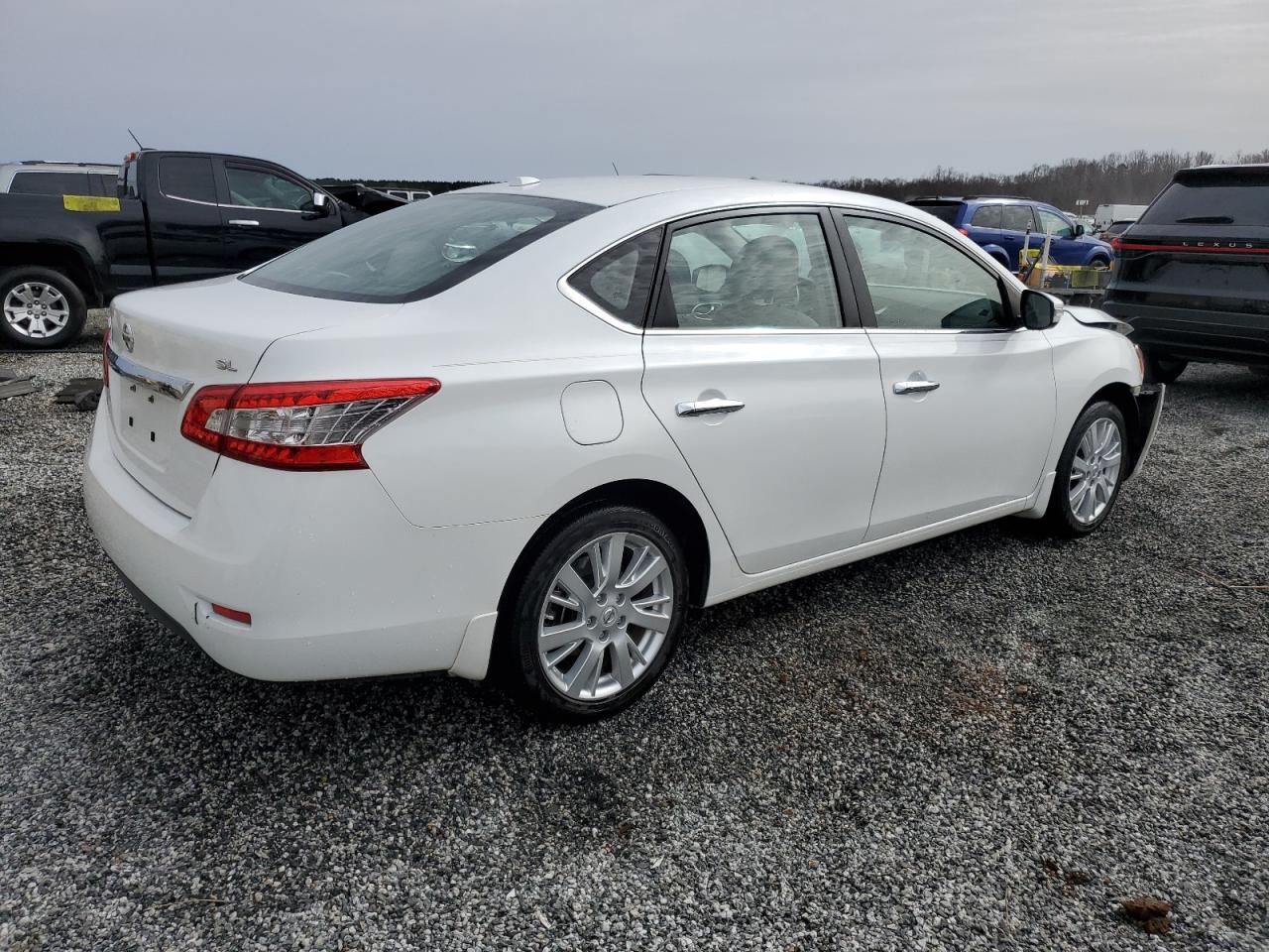 2015 Nissan Sentra VIN 3N1AB7AP4FY313752 Copart auction photo, front end damage thumbnail 3