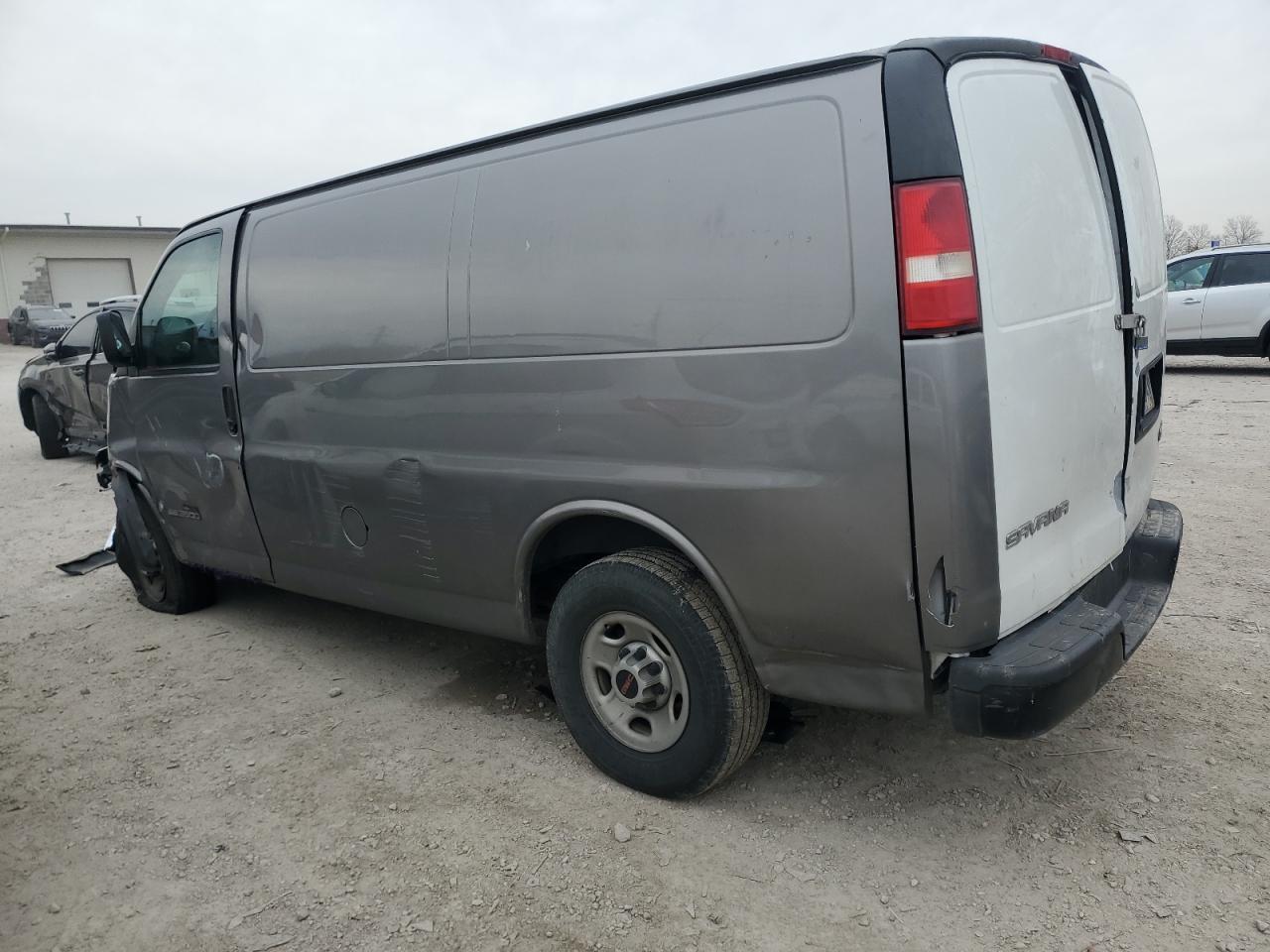 2006 GMC Savana VIN 1GTHG35U761143039 Copart auction photo, front end / mechanical damage thumbnail 2