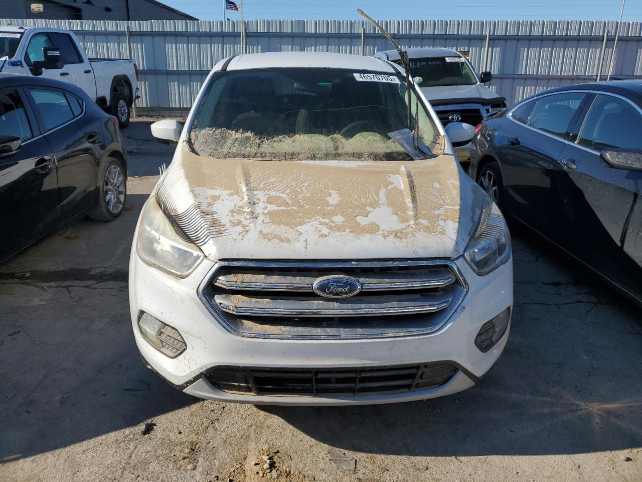 2017 Ford Escape VIN 1FMCU9GD9HUE62541 Copart auction photo, water/flood / mechanical damage thumbnail 5