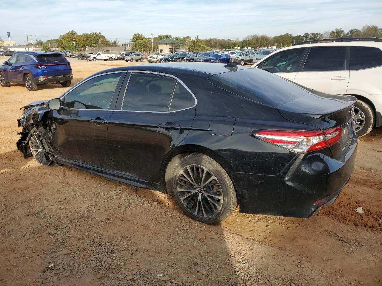 2020 Toyota Camry VIN 4T1G31AK0LU534832 Copart auction photo, front end / side damage thumbnail 2