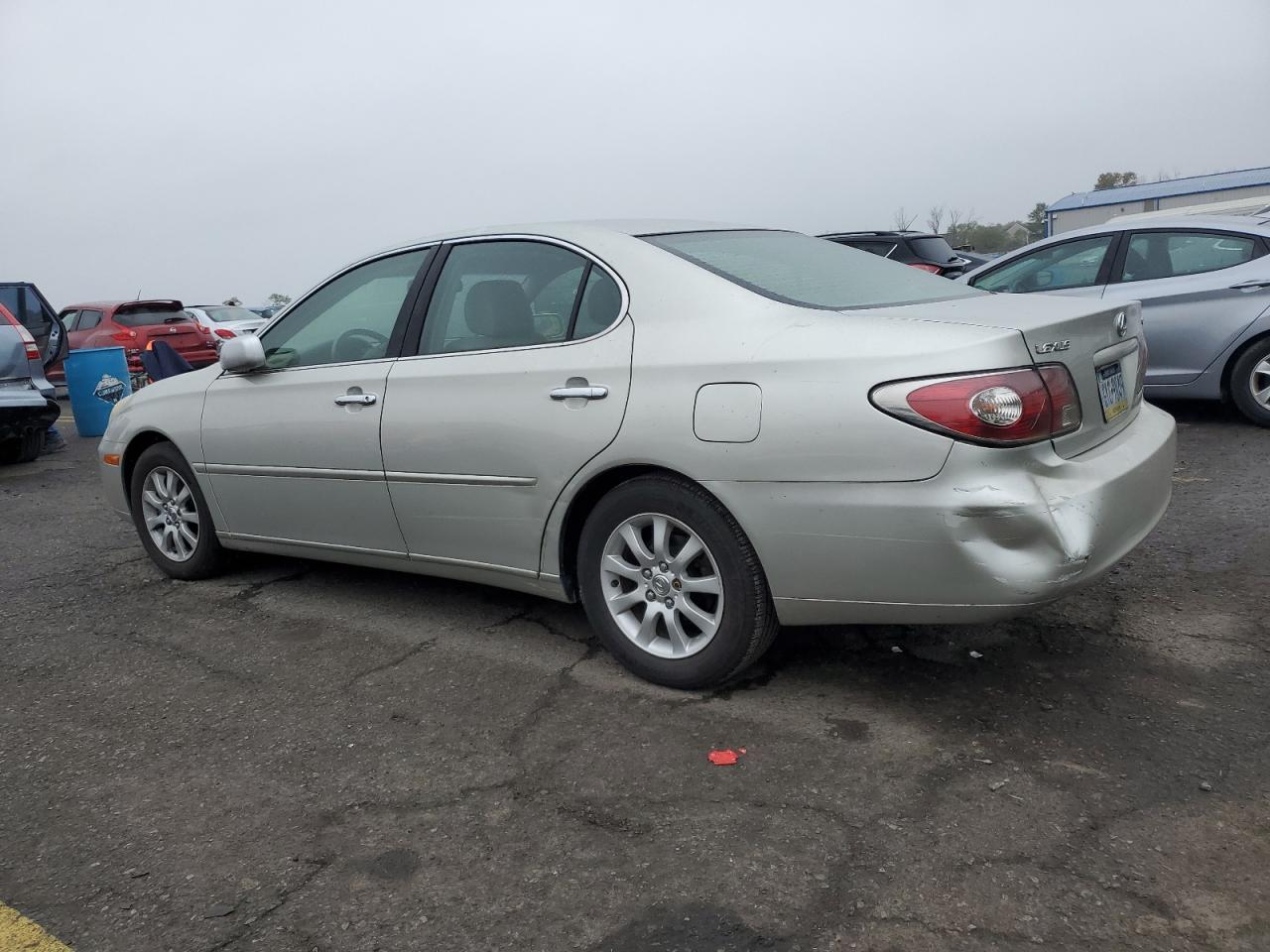2003 Lexus ES VIN JTHBF30G436015655 Copart auction photo, front end / rear end damage thumbnail 2