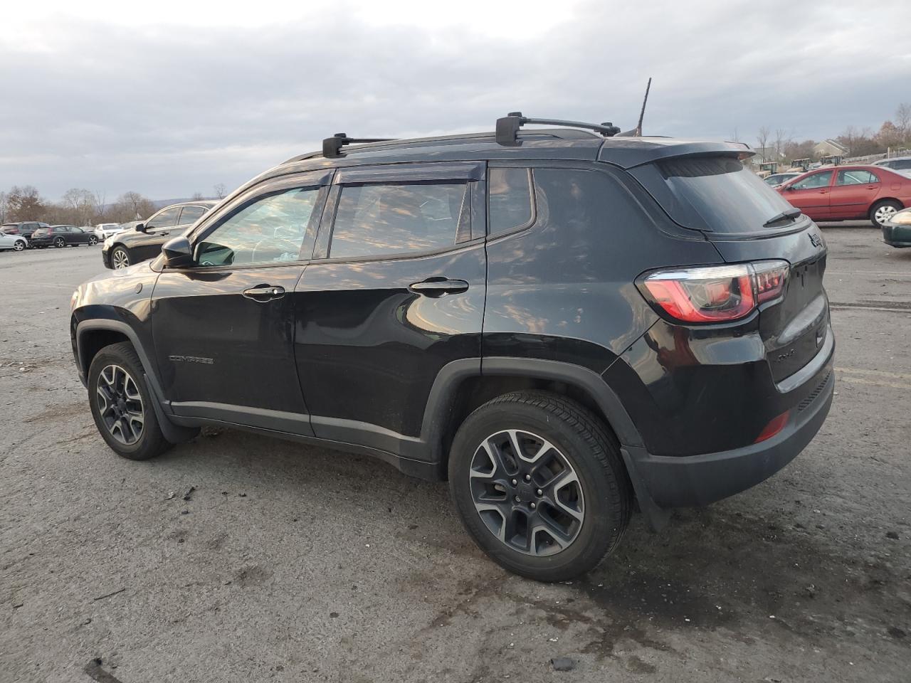 2019 Jeep Compass VIN 3C4NJDAB0KT723606 Copart auction photo, front end damage thumbnail 2