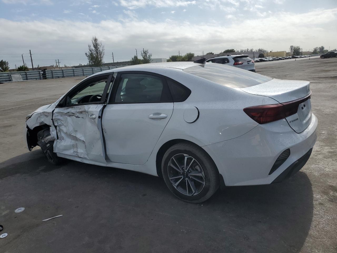2023 KIA Forte VIN 3KPF24AD9PE508661 Copart auction photo, all over damage thumbnail 2