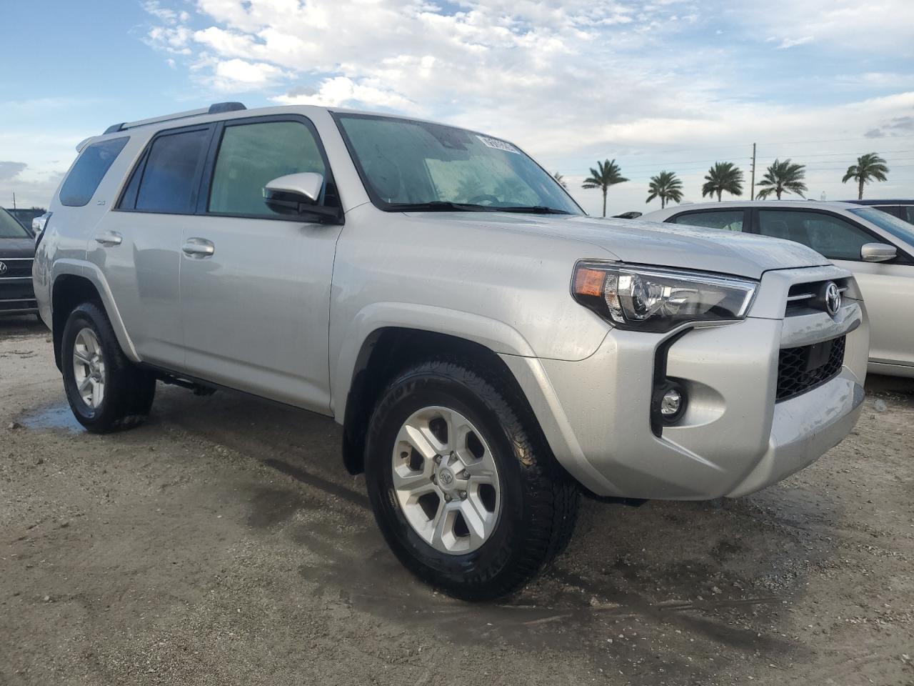 2024 Toyota 4Runner VIN JTEEU5JR3R5306111 Copart auction photo, water/flood damage thumbnail 4