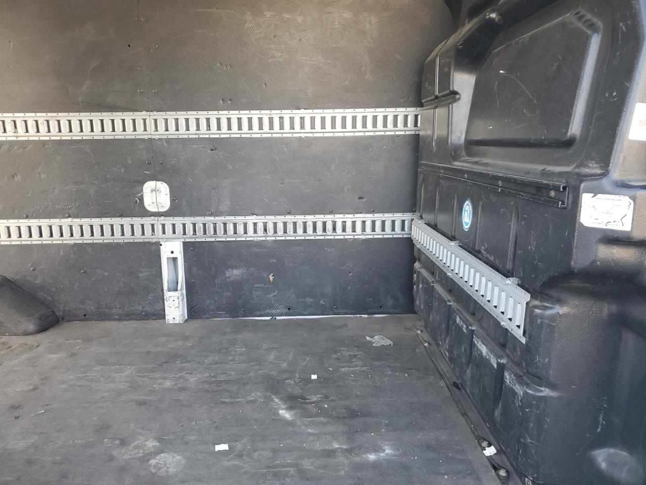2018 Ford Transit VIN 1FTYR2CM6JKB14626 Copart auction photo, side / minor dent/scratches damage thumbnail 11