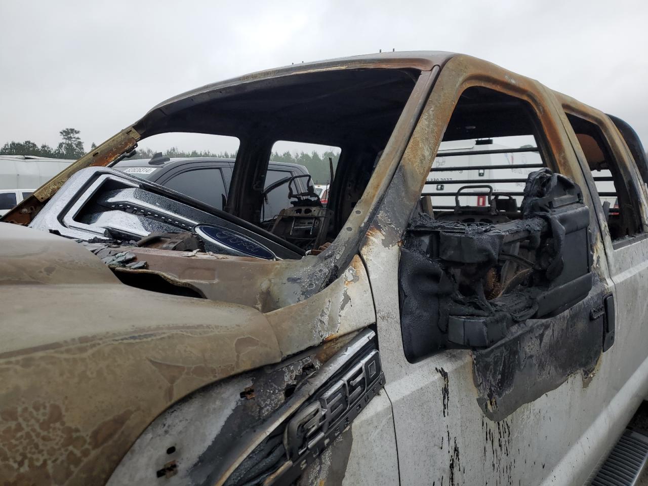 2016 Ford F350 VIN 1FT8W3DT6GEB72926 Copart auction photo, burn / front end damage thumbnail 9