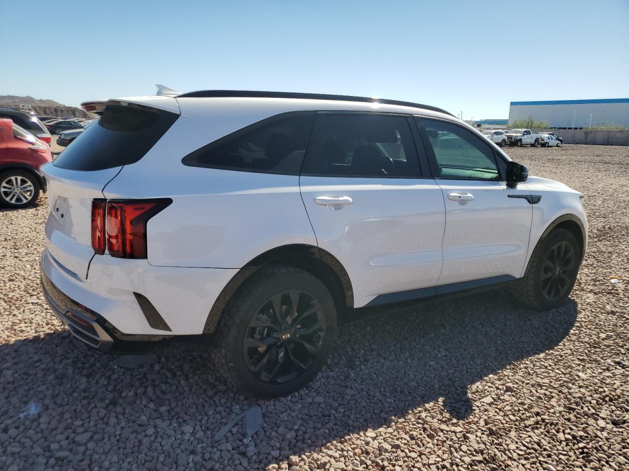 2021 KIA Sorento VIN 5XYRKDLF2MG016354 Copart auction photo, side / rear end damage thumbnail 3