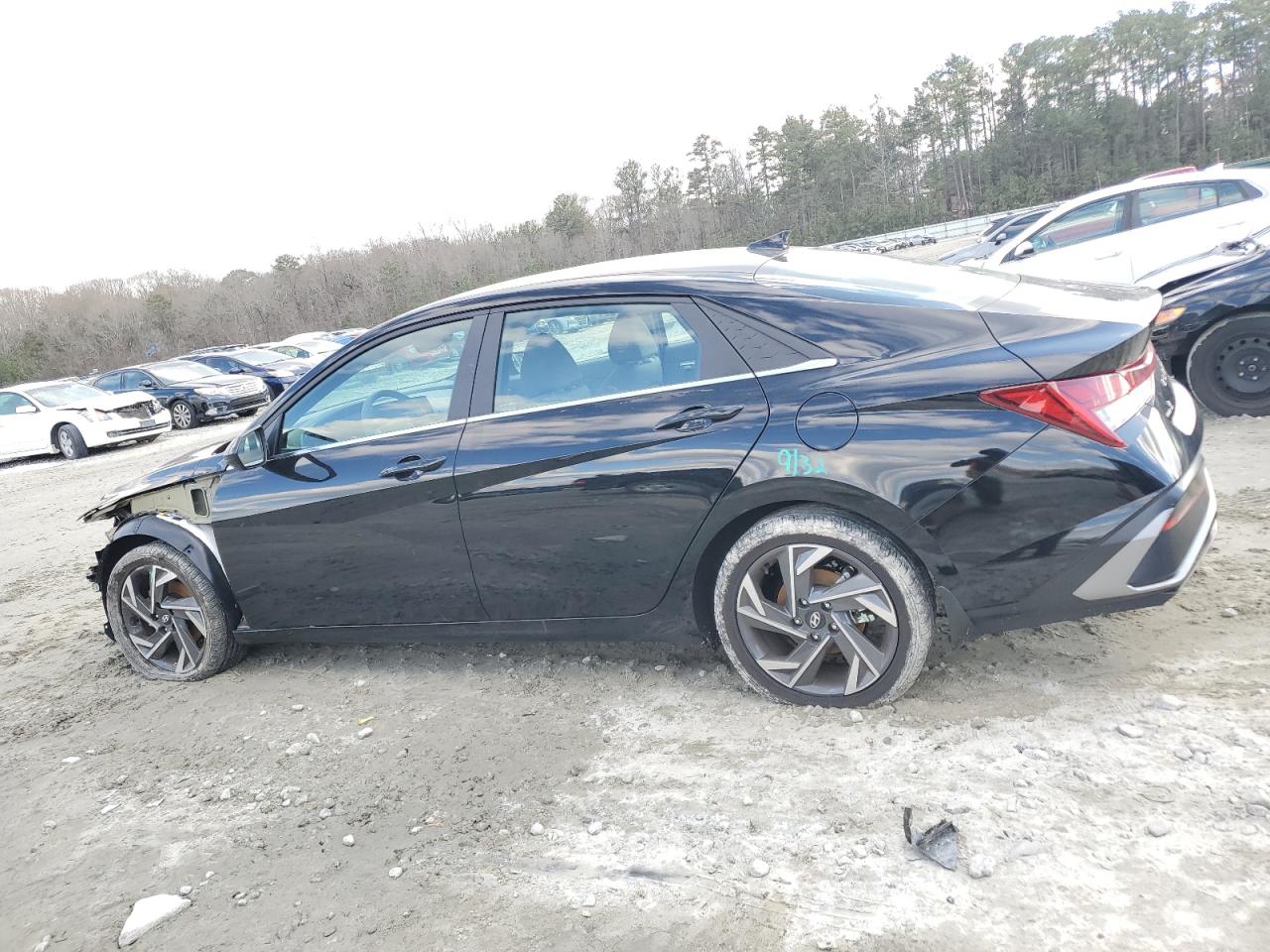2024 Hyundai Elantra VIN KMHLS4DGXRU707971 Copart auction photo, front end / minor dent/scratches damage thumbnail 2