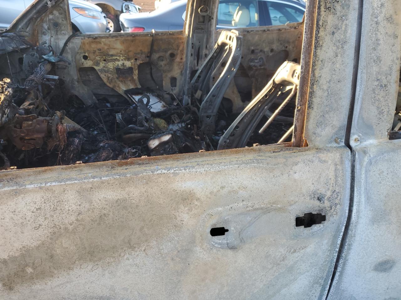 2018 GMC Sierra VIN 3GTU2NEC7JG640893 Copart auction photo, burn damage thumbnail 7