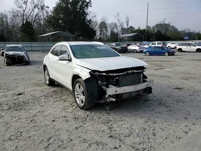 2018 Mercedes-Benz GLA-klasse VIN WDCTG4EB2JJ431648 Copart auction photo, front end damage thumbnail 11