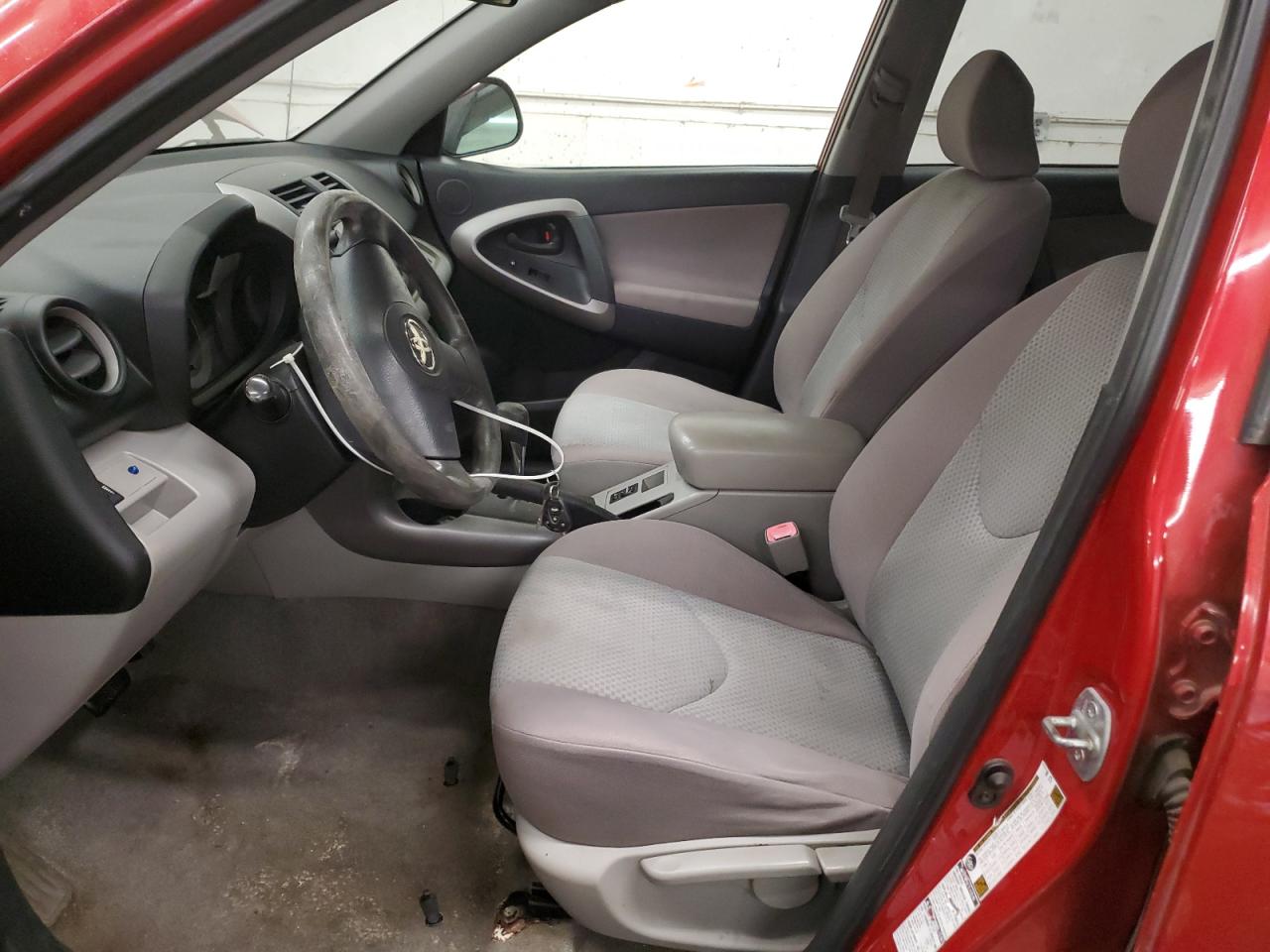 2006 Toyota RAV 4 VIN JTMBD33V965010043 Copart auction photo, stripped / mechanical damage thumbnail 7