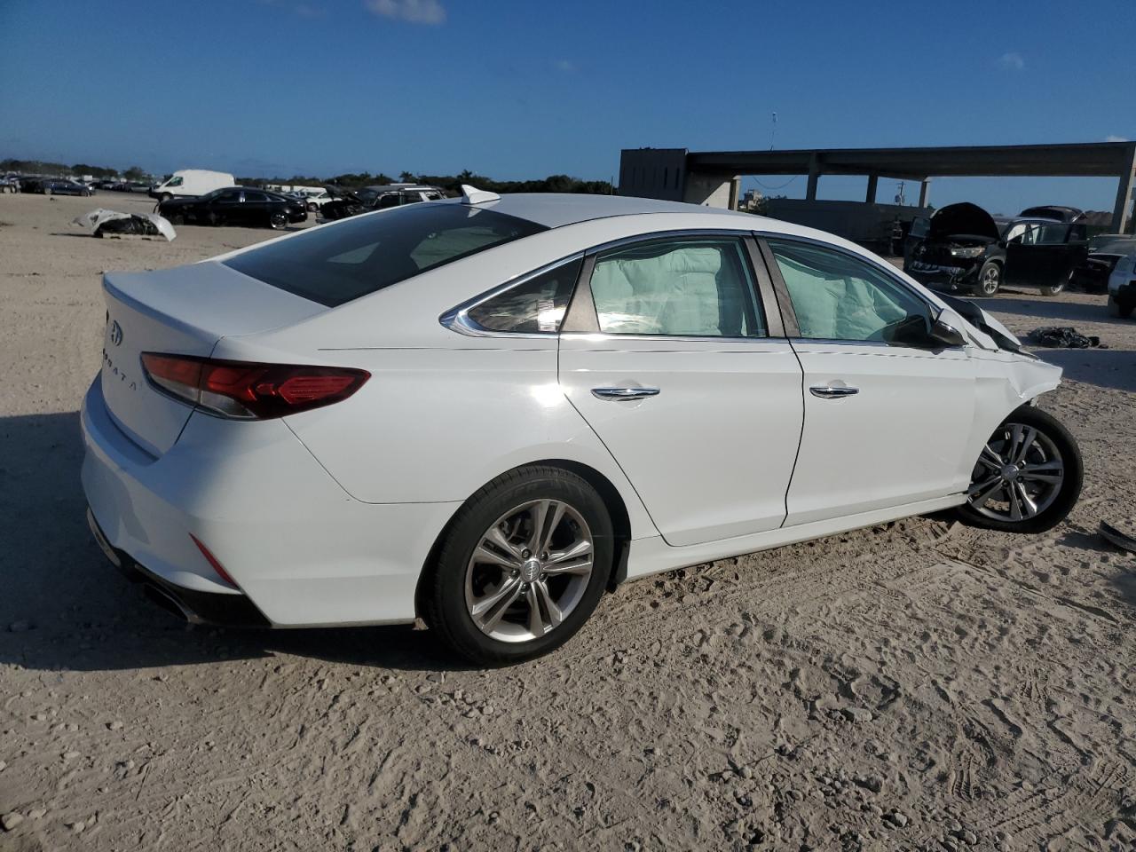 2018 Hyundai Sonata VIN 5NPE34AF1JH643842 Copart auction photo, front end / minor dent/scratches damage thumbnail 3