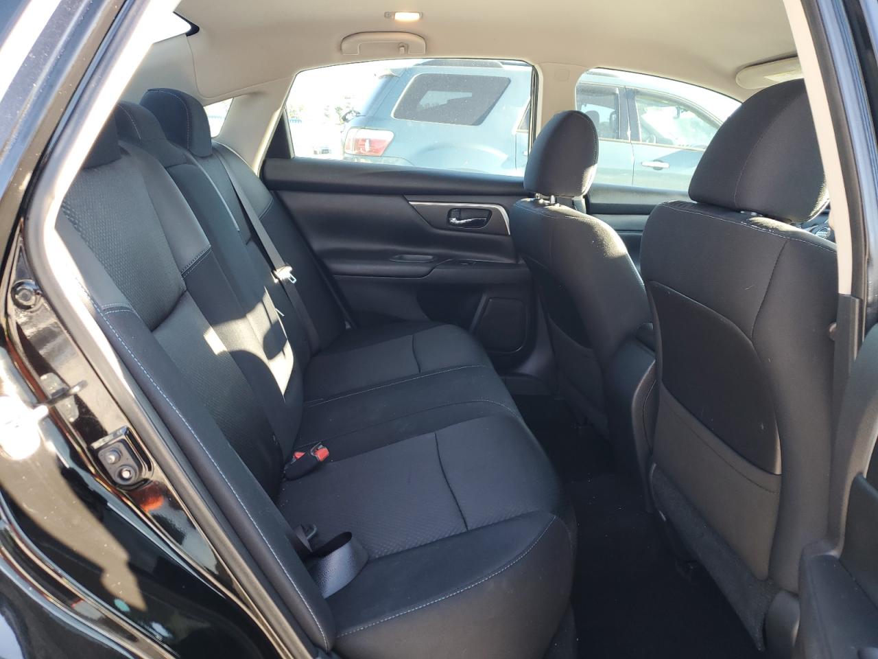 2017 Nissan Altima VIN 1N4AL3AP8HC115647 Copart auction photo, rear end / minor dent/scratches damage thumbnail 10