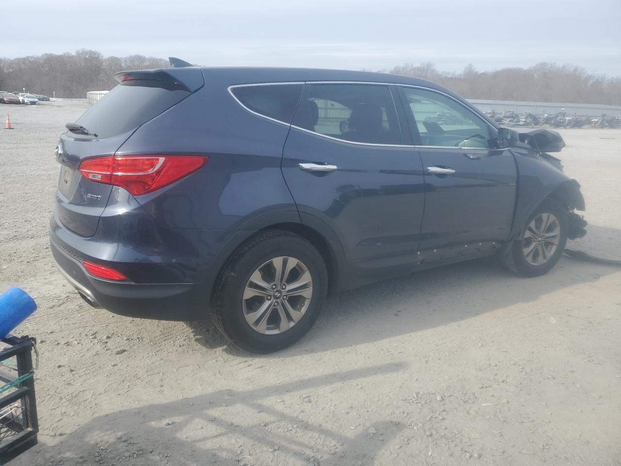 2016 Hyundai Santa Fe VIN 5XYZT3LB2GG348318 Copart auction photo, front end / side damage thumbnail 3