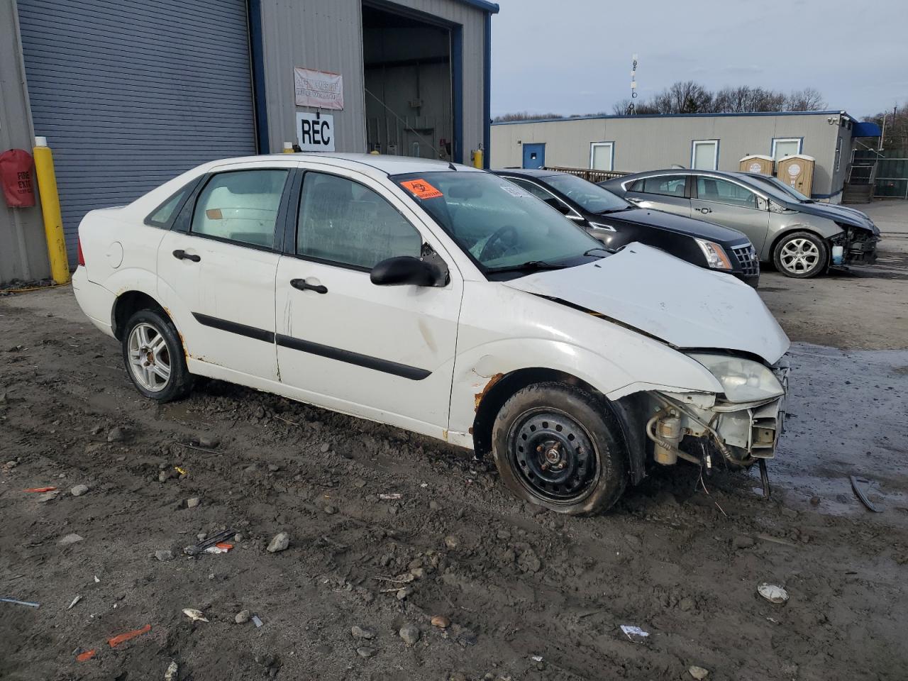 2006 Ford Focus VIN 1FAFP34N76W110973 Copart auction photo, front end / side damage thumbnail 4