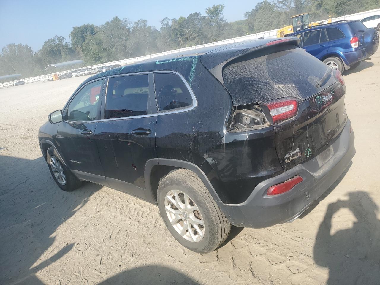 2017 Jeep Grand Cherokee VIN 1C4PJMCS3HD229194 Copart auction photo, side / rear end damage thumbnail 2