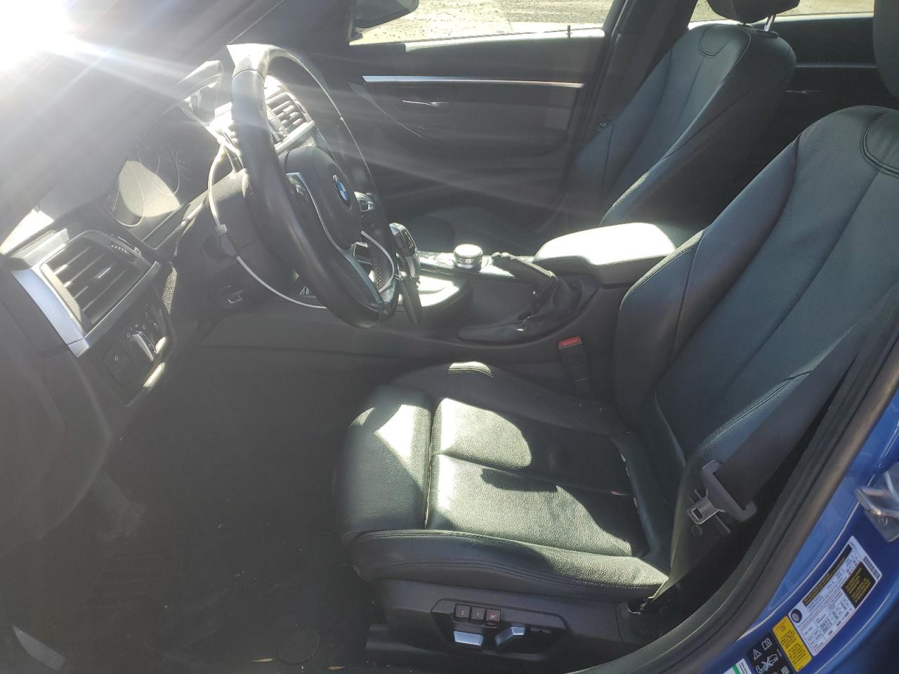 2018 BMW 3er VIN WBA8D9C53JA614388 Copart auction photo, front end / side damage thumbnail 7