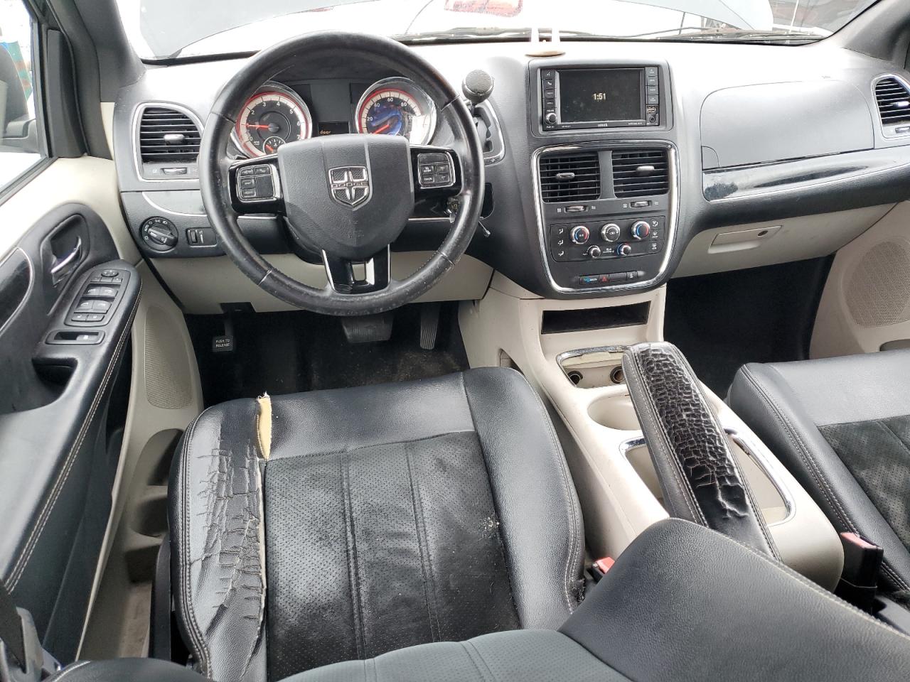 2017 Dodge Caravan VIN 2C4RDGCGXHR790986 Copart auction photo, minor dent/scratches damage thumbnail 8