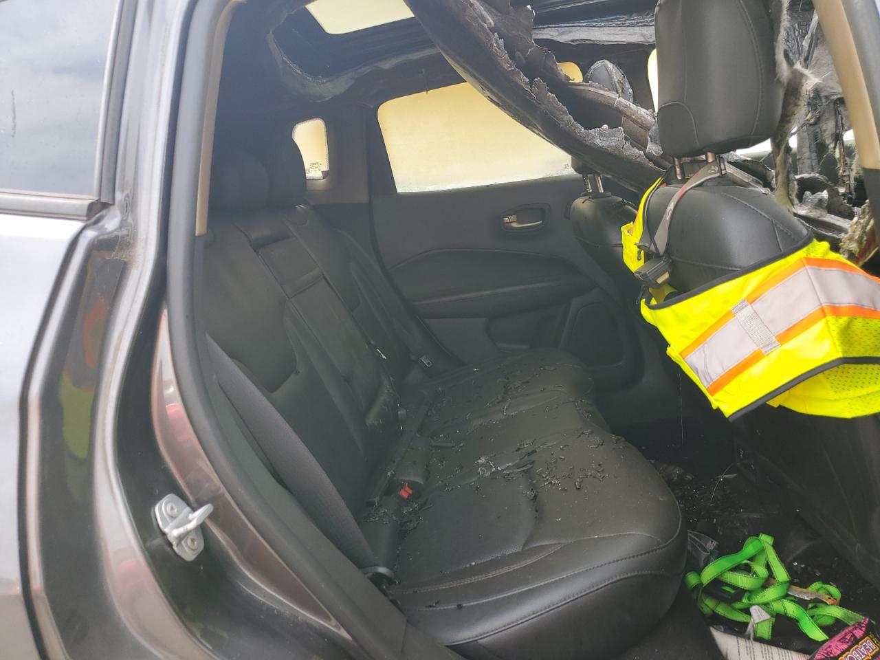 2018 Jeep Compass VIN 3C4NJDCB2JT222972 Copart auction photo, burn - interior / burn - engine damage thumbnail 10