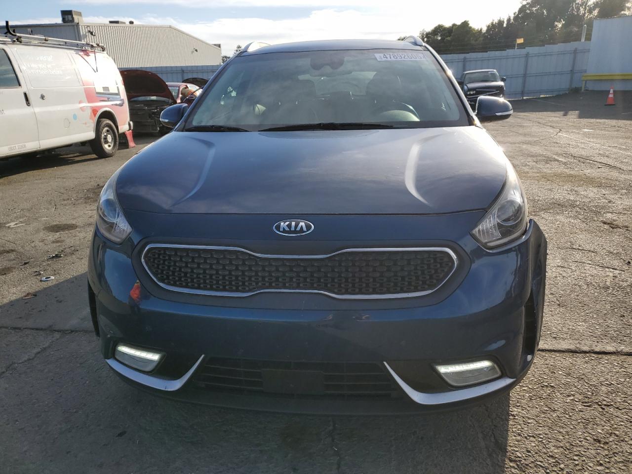 2018 KIA Niro VIN KNDCC3LC5J5147432 Copart auction photo, side / minor dent/scratches damage thumbnail 5
