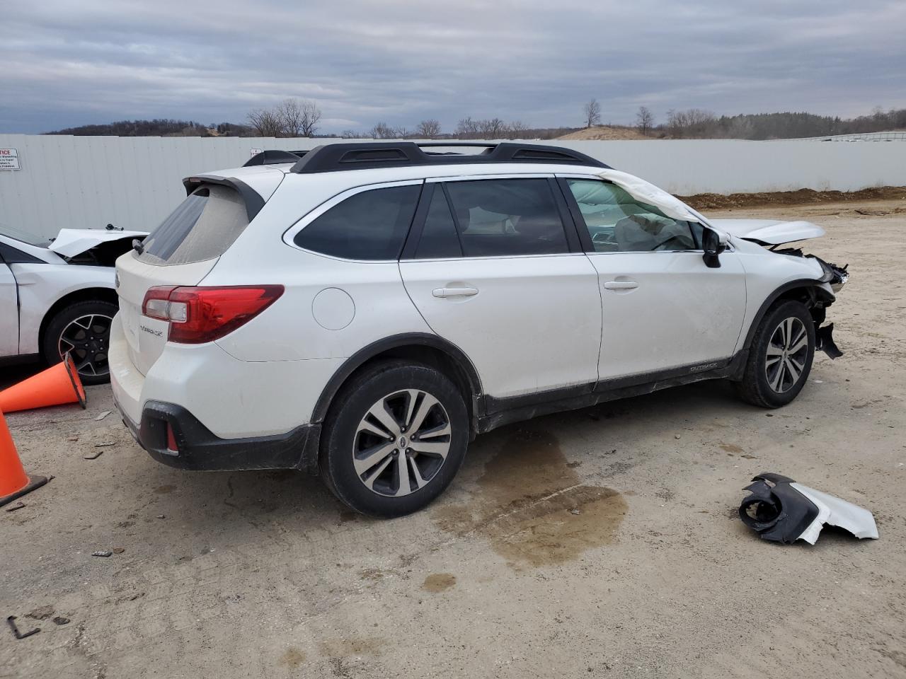 2018 Subaru Outback VIN 4S4BSANC2J3225544 Copart auction photo, front end damage thumbnail 3