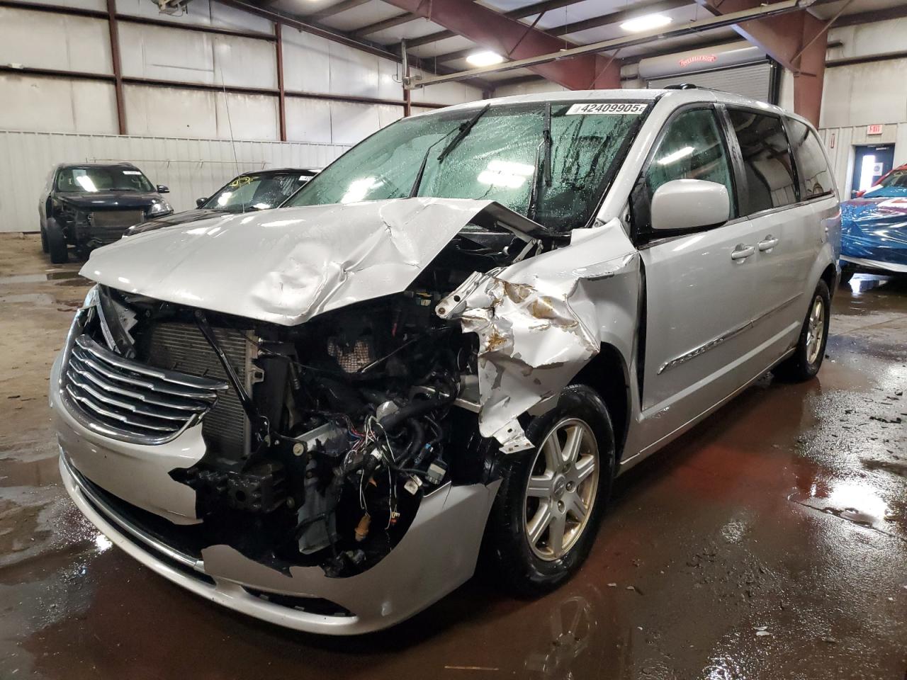 2011 Chrysler Town & Country VIN 2A4RR5DG2BR701725